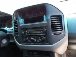 2002 MITSUBISHI MONTERO XLS BLACK 3.5 AT 4WD 214003